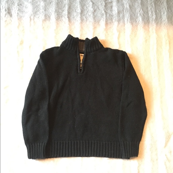 Boy 4 and 4/5 lot long and short sleeve - Picture 2 of 6